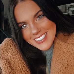 Meet your Posher, Olivia